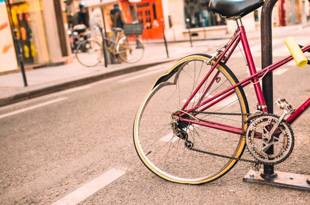 Har din teenager fx fået en ny cykel i konfirmationsgave, kan det være en god ide at forsikre den.