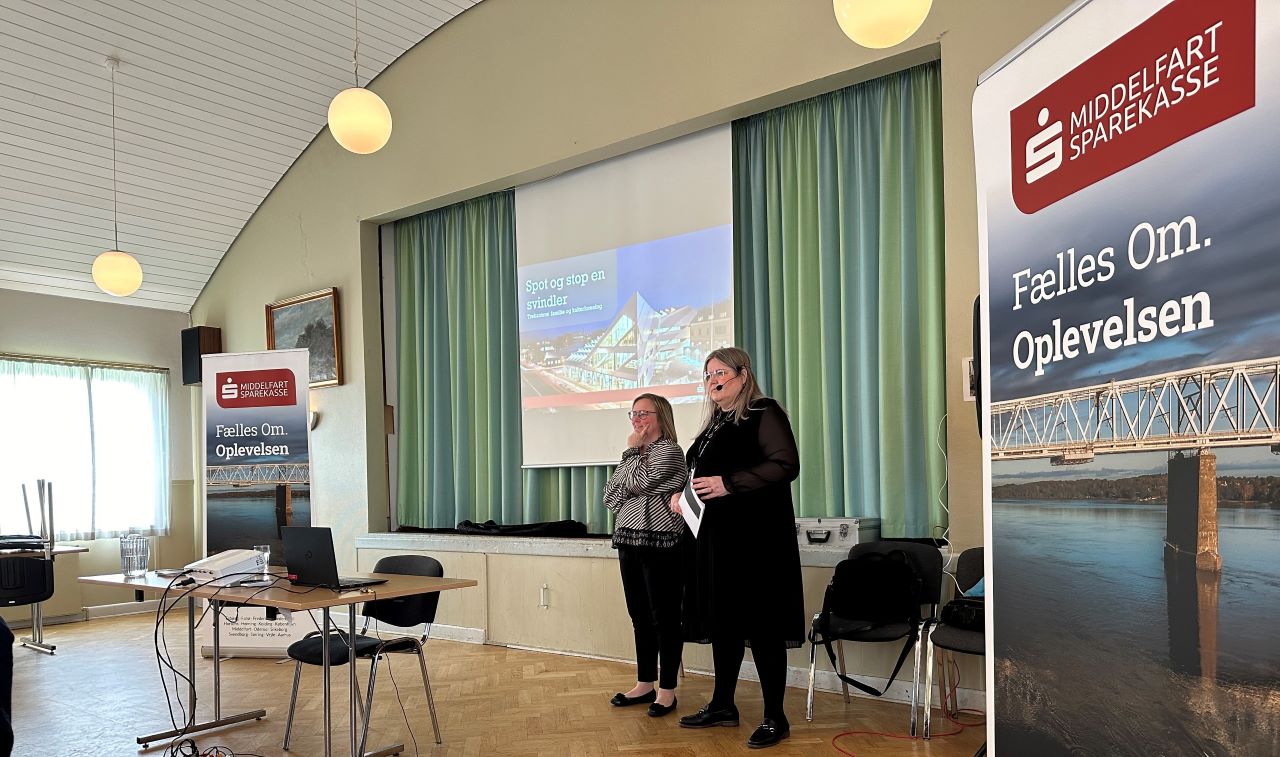 Digital svindel vokser eksplosivt, men hos Middelfart Sparekasse arbejder dygtige medarbejdere hver dag med at drille svindlerne og hjælpe kunder, som er blevet ramt.