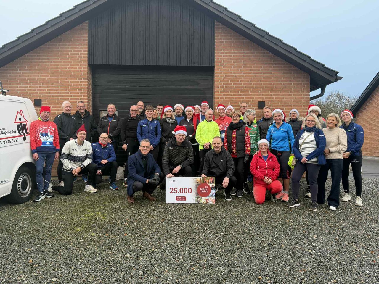 Middelfart Sparekasse i Hedensted giver gerne tilbage til en by og et område, der giver sparekassen så meget.