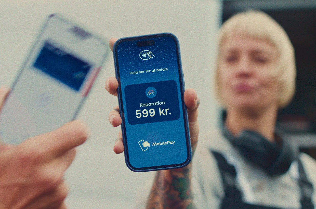 MobilePay Mobilt kassesystem: Byt din terminal ud med mobilen – og sælg overalt. 