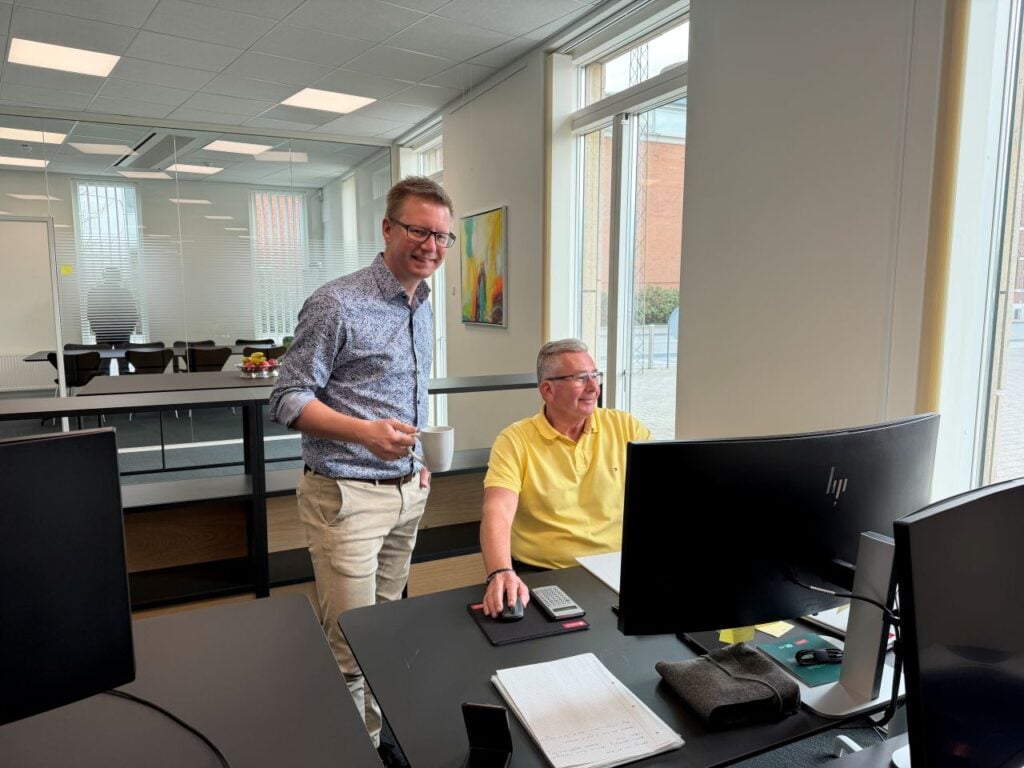 Middelfart Sparekasse i Herning er nu på plads i egne lokaler på Dalgasgade 23, og snart er GF Forsikring det samme.